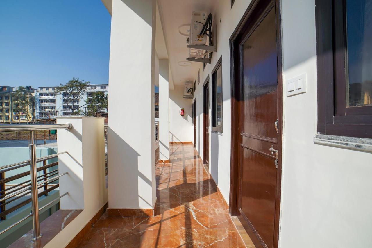 Oyo 67163 Anantham Residency Hotel Narendra Nagar Екстериор снимка